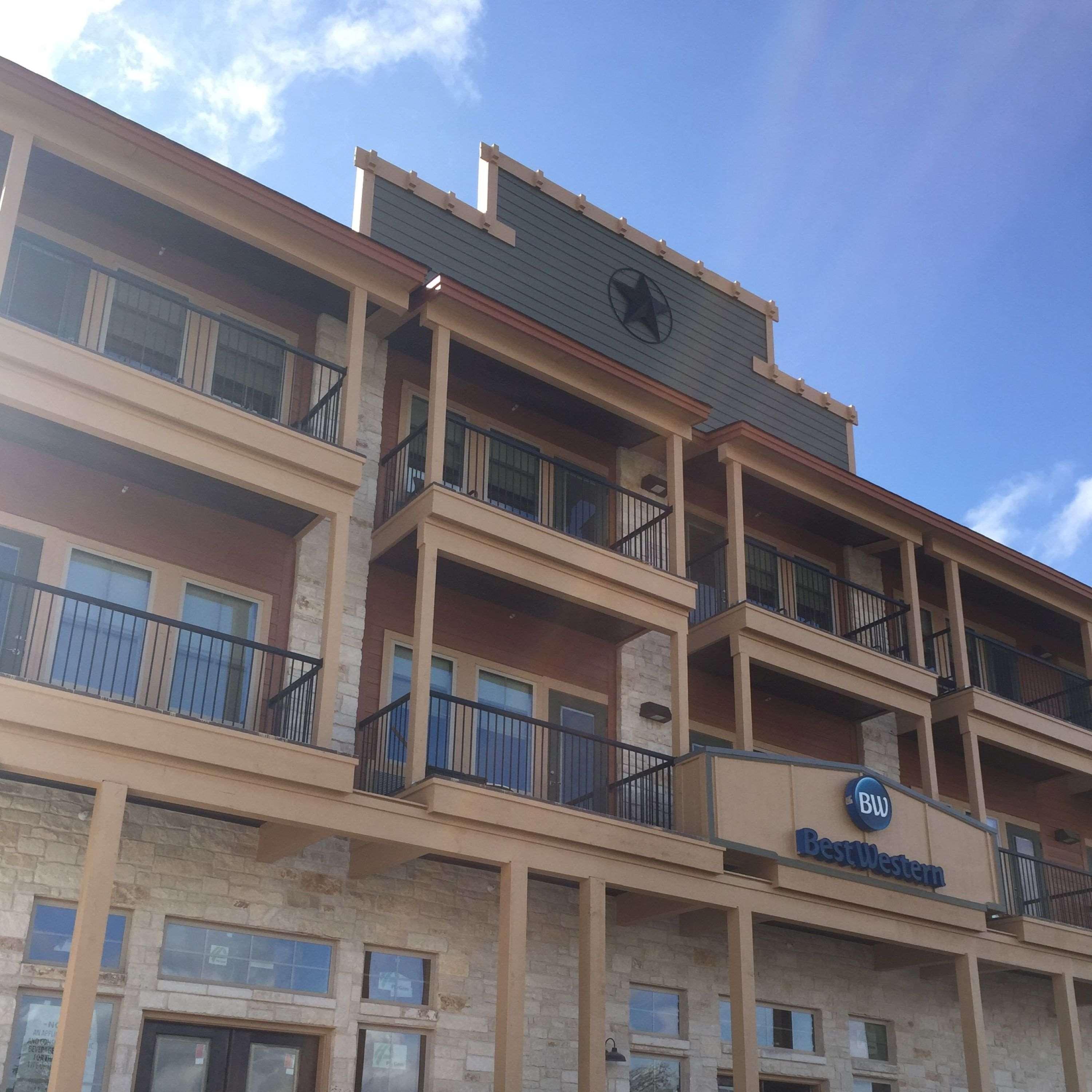 Best Western Bandera Suites & Saloon Екстериор снимка